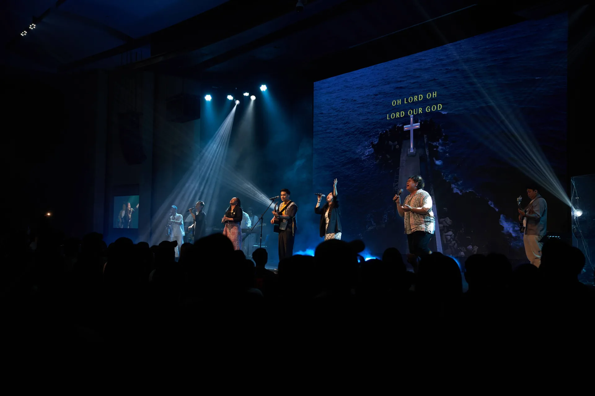 GKDI Worship di balik layar